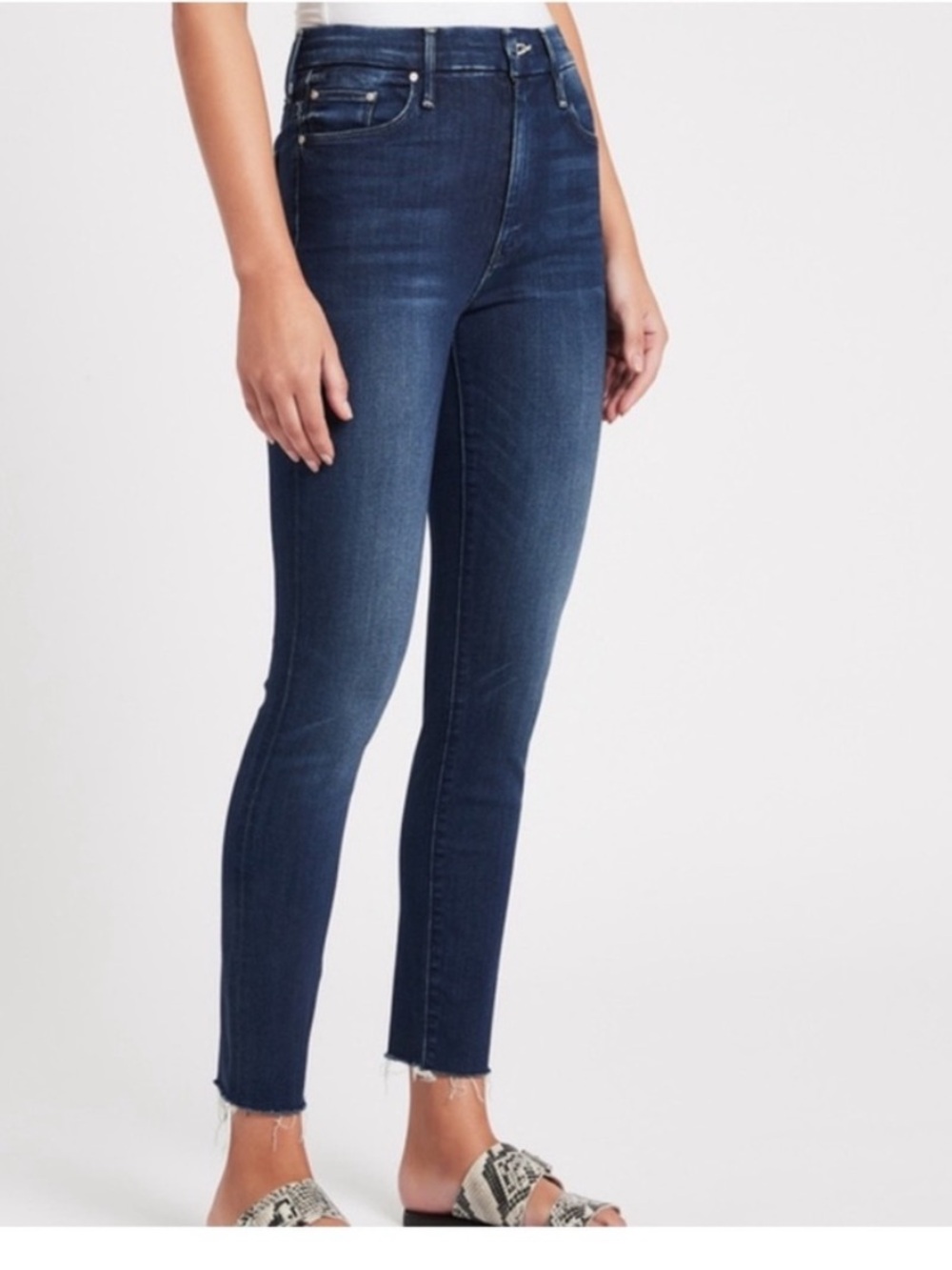 Mother High Waisted Looker Ankle Fray in Last Call Dark Wash Size 30